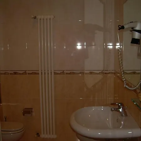 Hotel Mini 3*